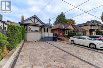 Building Photo - 194 Roe Ave