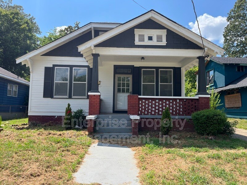 Photo - 1131 Rozelle St