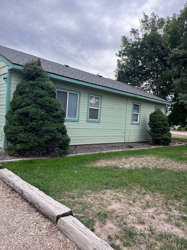1001 E 9th S, Mountain Home, ID 83647 Townhome Rentals in Mountain