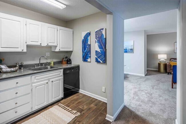 Foto del edificio - Grand Arbor Reserve Apartment Homes