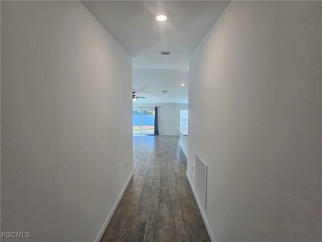 Building Photo - 1138 SW 14th Terrace