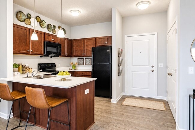 Building Photo - Villa Capri Apartment Homes