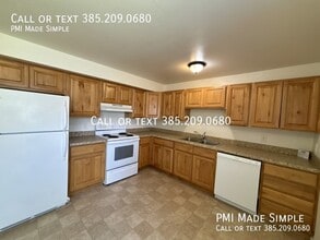 Building Photo - 567 N 880 E St
