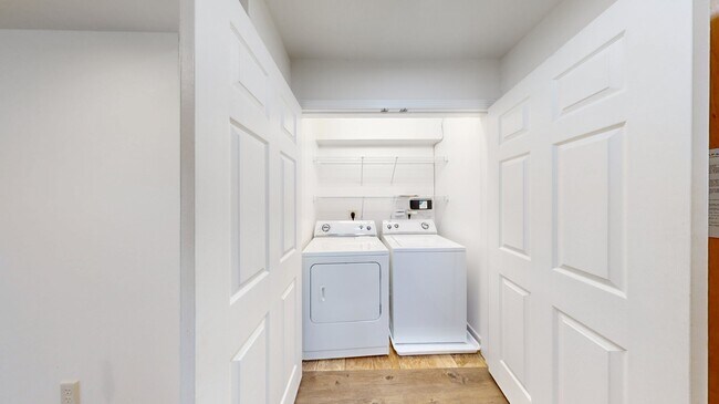 Foto del edificio - Cary Belvidere Apartments