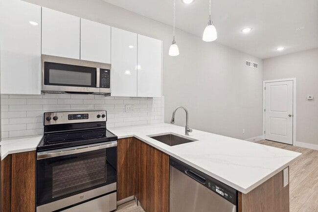 Foto del edificio - 1333 E Snyder Ave
