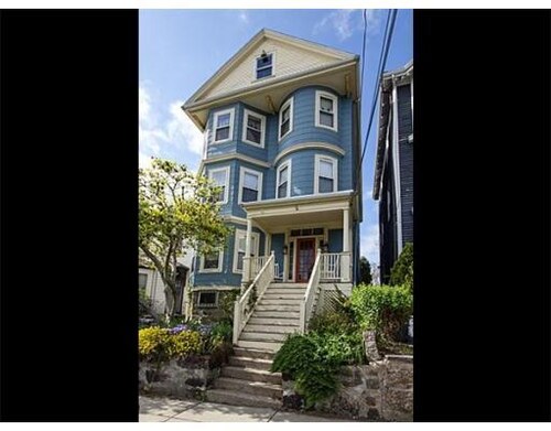 Building Photo - 23 Evergreen St