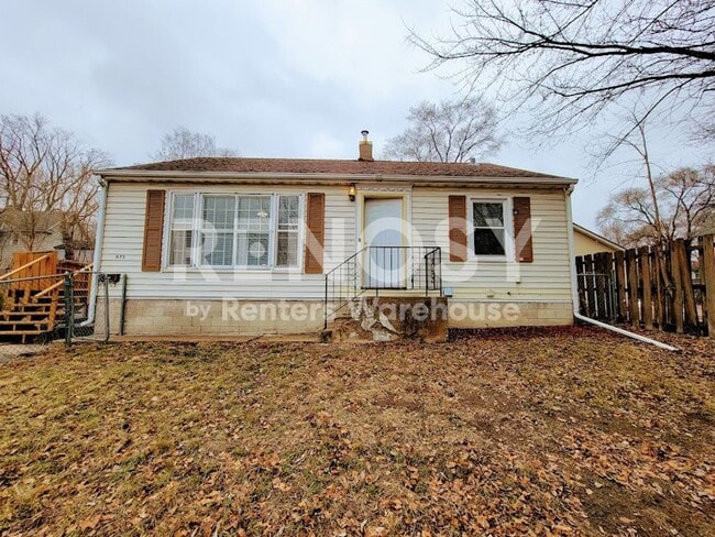 Building Photo - 875 Agate St