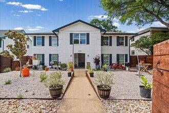 Building Photo - 3415 Willowrun Dr