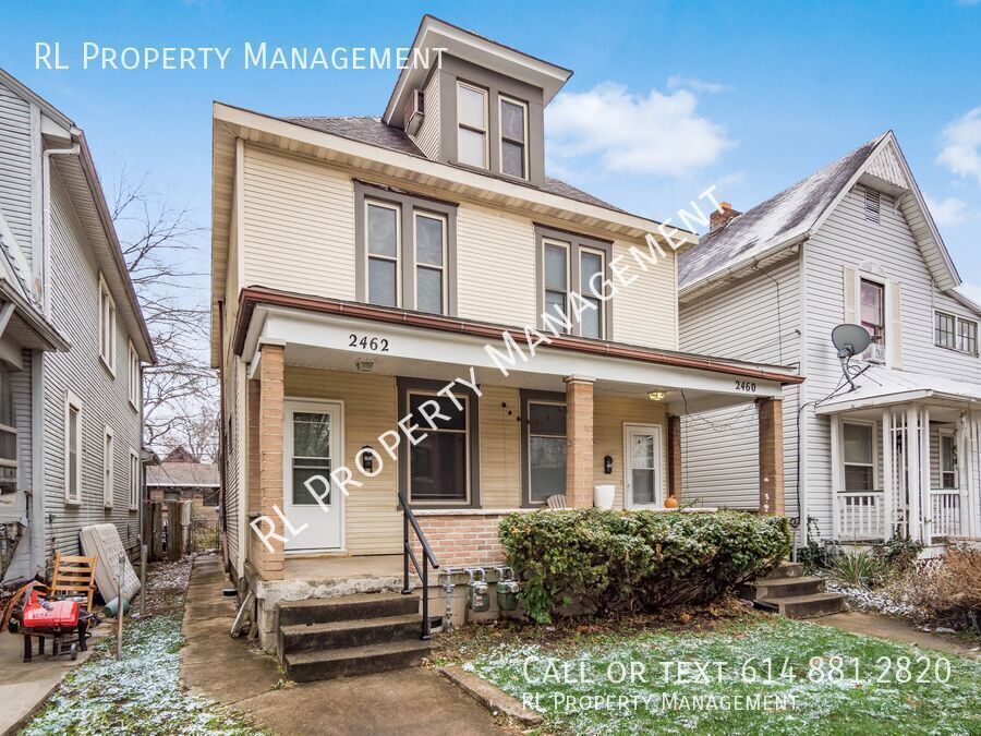 Foto principal - 3 bedroom & 1.5 bath duplex in Old North C...