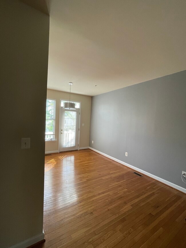 Dining Room - 5540 Lanier Ave