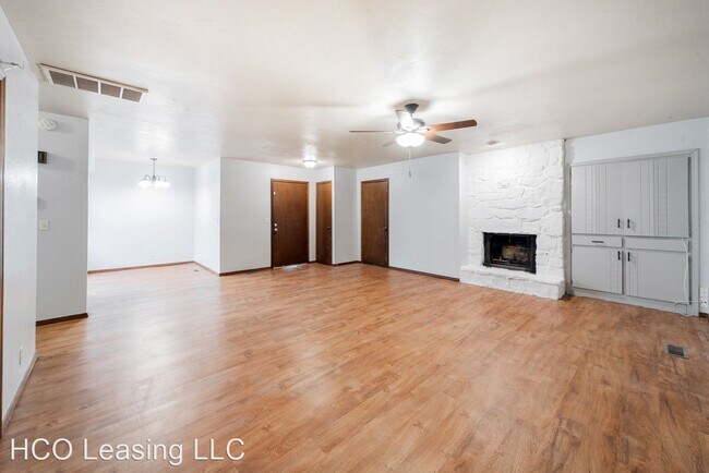 Building Photo - 2 br, 2 bath House - 628 Ottawa Place