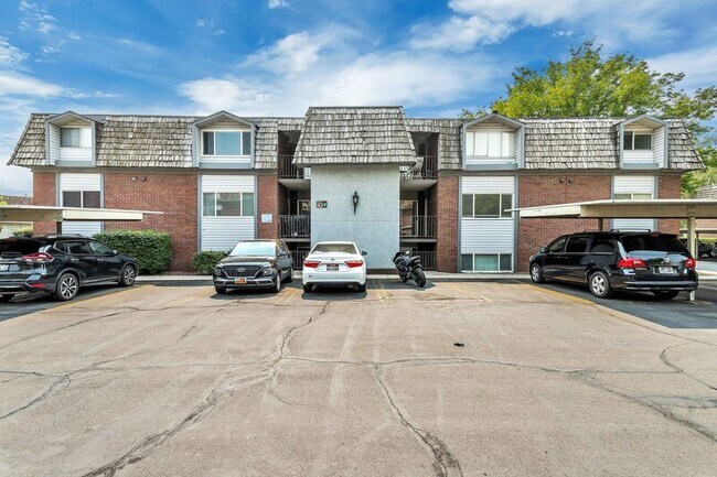 Foto del edificio - 1671 Hickory Ln