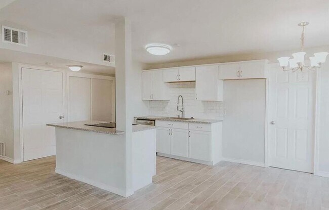 Foto del edificio - Charming 3/2/1 Home on a Quiet Cul-de-Sac