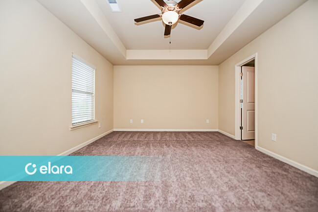 Building Photo - 130 Sparkling Spring Trail
