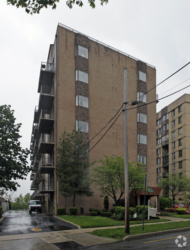 The Newport Apartments Hackensack, NJ