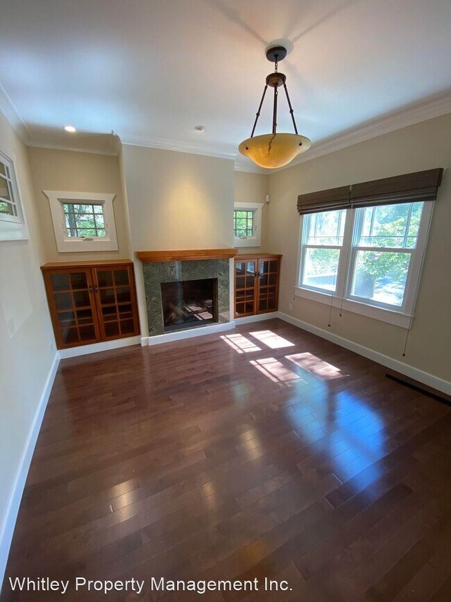 Building Photo - 5 br, 3 bath House - 1220 Wilson Street