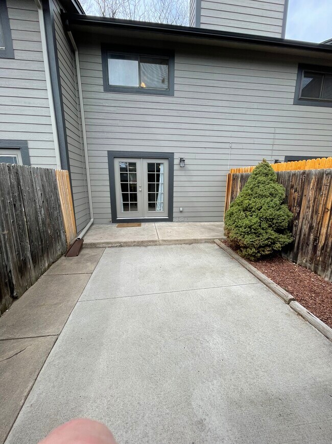 Foto del edificio - 1331 Birch St