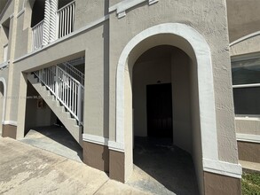 Building Photo - 1651 SE 28th Ct