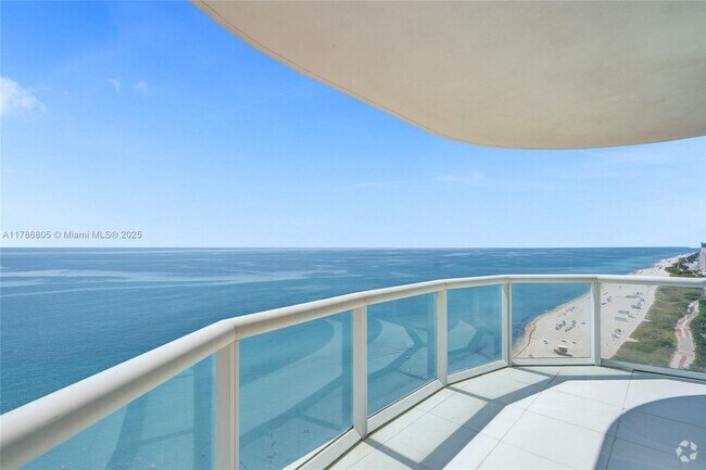 Building Photo - 6365 Collins Ave