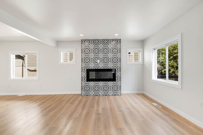 Foto del edificio - 10325 Midvale Ave N