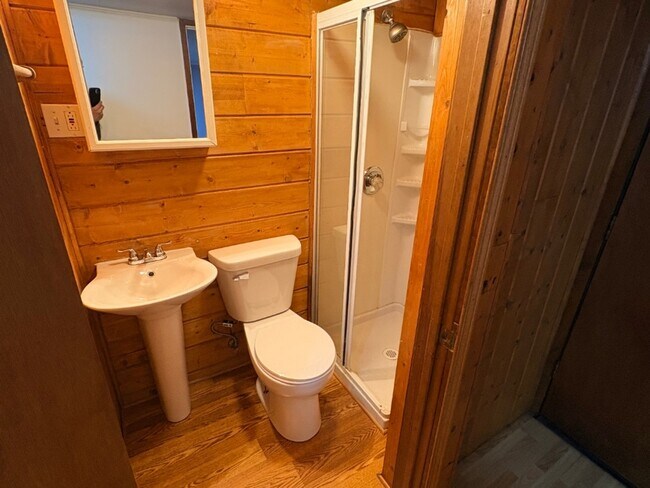 Foto del edificio - 3305 N Holdridge Ave