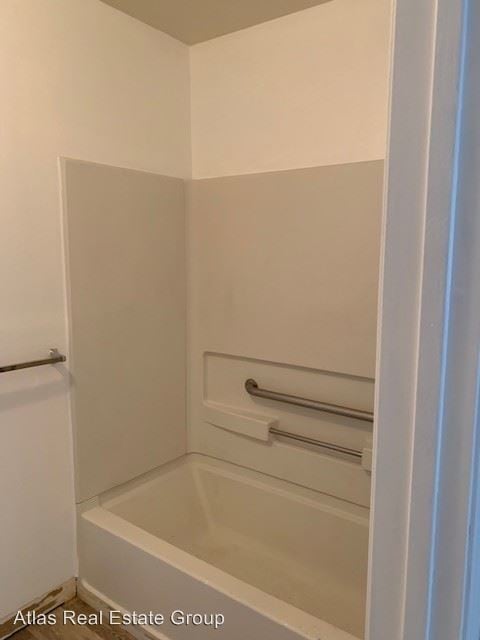 Building Photo - 506 Comanche Village Dr