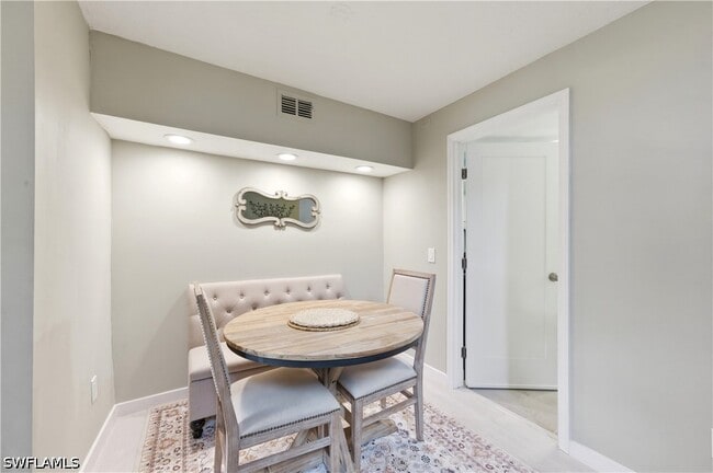 Foto del edificio - 16001 Amberwood Lake Ct