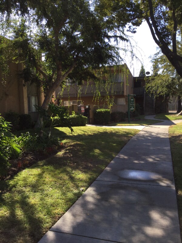 Foto del edificio - 931 N Highland St