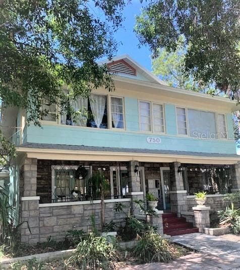 Foto principal - 750 7th Ave N