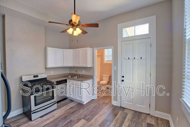 Photo - 3253 Annunciation St Apartment