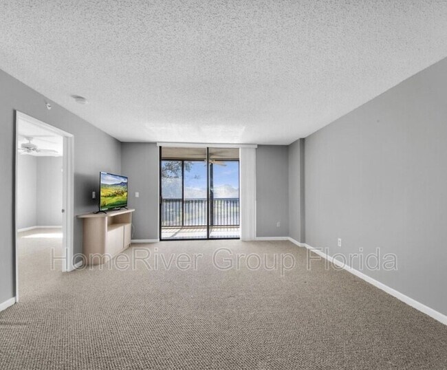 Foto del edificio - 15355 Lakes of Delray Blvd