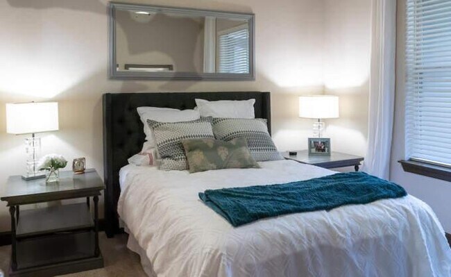 Building Photo - 1 bedroom in The Woodlands TX 77380
