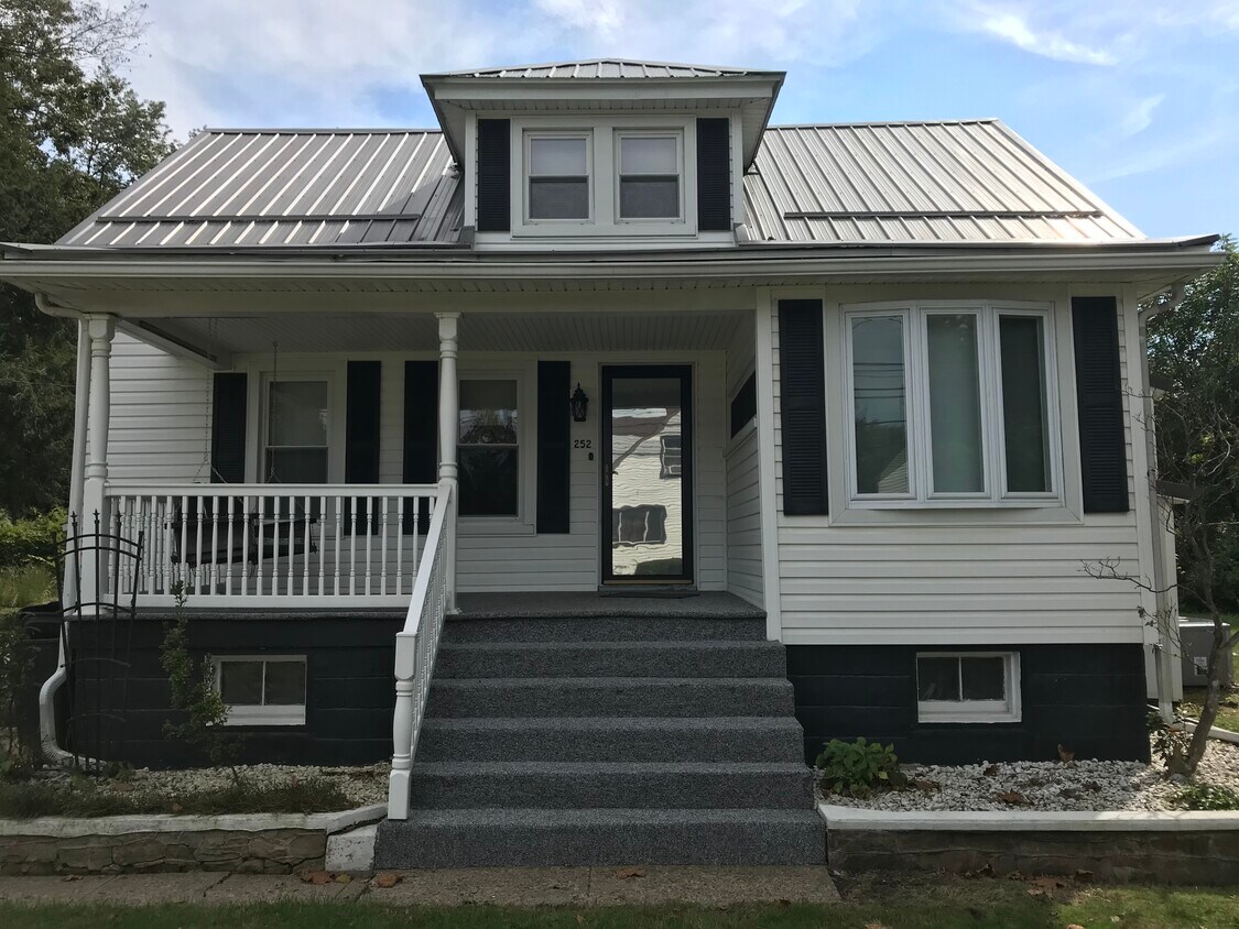Foto principal - 252 Coolspring Jumonville Rd