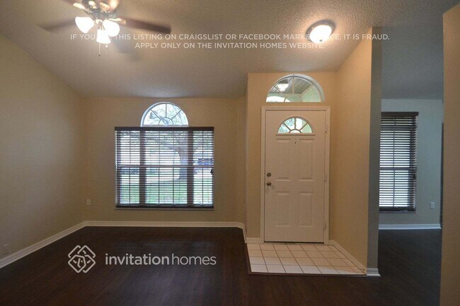 Foto del edificio - 830 Elm Forest Dr