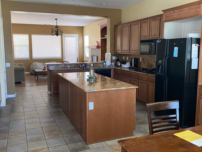 Photo - 1 S La Salle St House