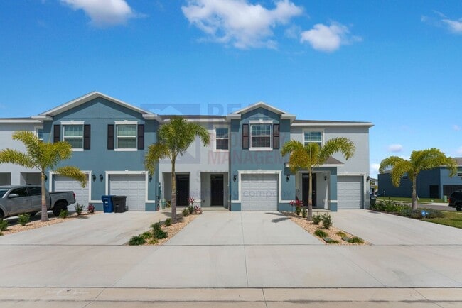 Building Photo - 2851 Banks Pointe Dr