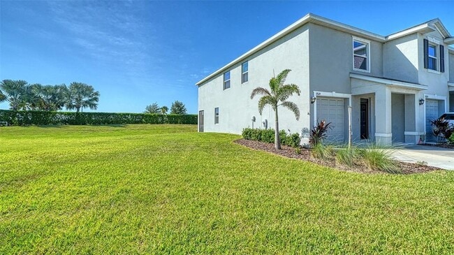 Building Photo - 17624 Crescent Moon Lp
