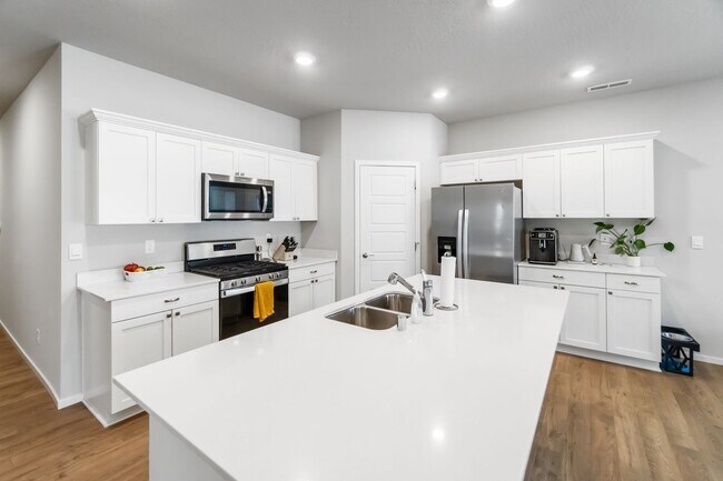 Building Photo - Charming 4-Bedroom Home in Prime Spokane L...