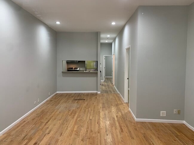 Foto del edificio - 1707 W Roscoe St