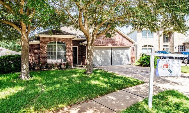 Foto del edificio - 16710 Vivian Point Ln