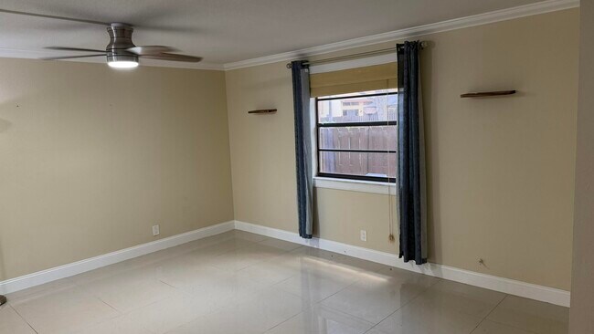 Foto del edificio - 1114 NW 79th Dr