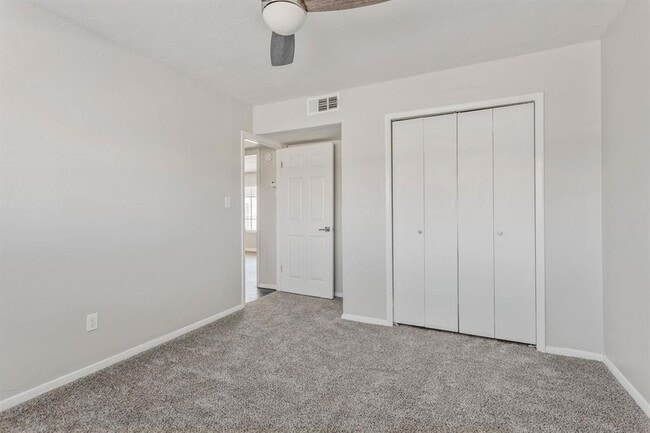 Foto del edificio - 2810 Dorchester Dr