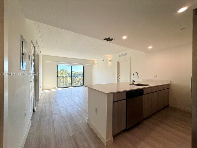 Building Photo - 2285 SW 27th St