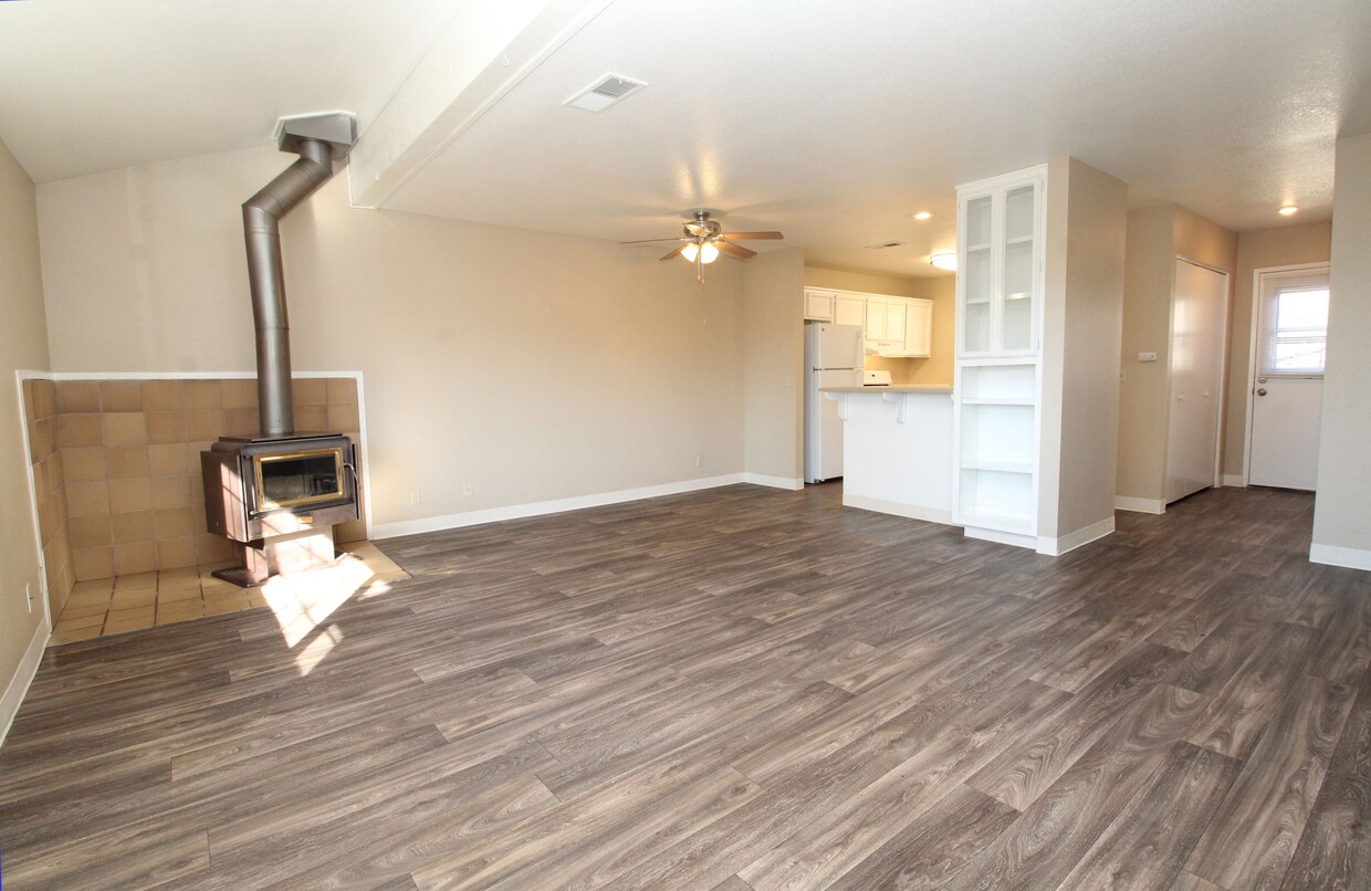 Auburn Townhomes Photo