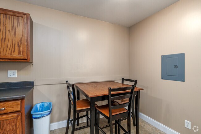 3 habitaciones, 1 baño - 118 m² - Comedor - Cornerstone Suites - 50-52 Tompkins St