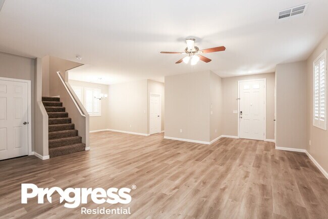 Building Photo - 6629 Pine Siskin Pl