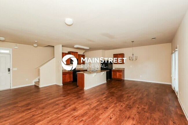 Foto del edificio - 4 Bedroom Pet-Friendly Home in Riverdale, GA with Main Street Renewal