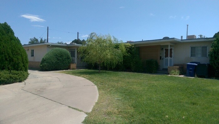 Primary Photo - 440 Monroe St NE, Apartment A