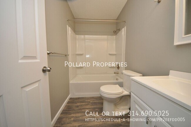 Building Photo - 6 Westwood Village