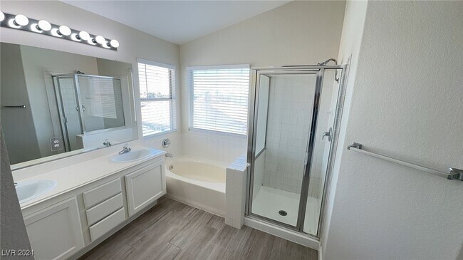 Foto del edificio - 33 Spur Cross Cir